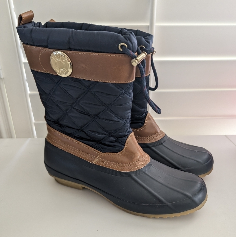 🥁 Tommy Hilfiger Arcadia Insulated Duck Snow Boots